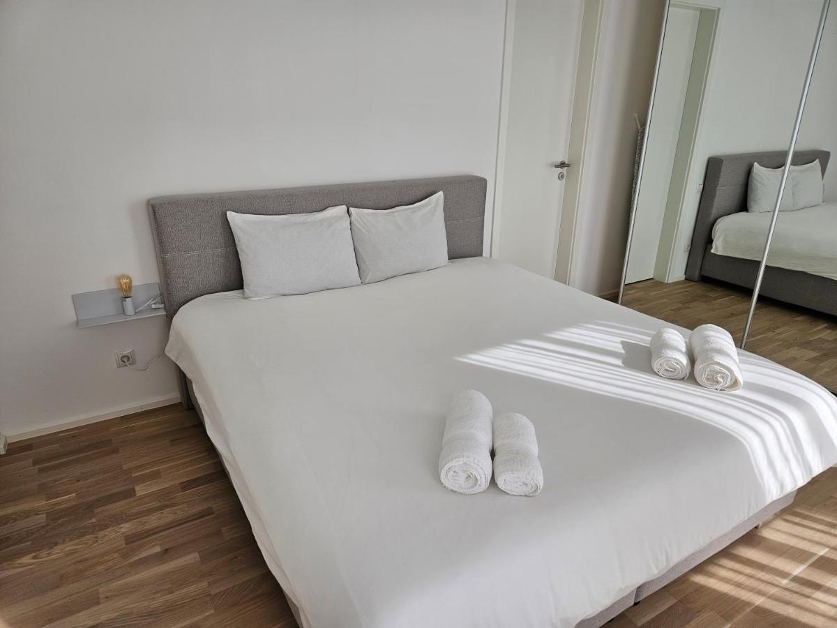 New Spacious Two Bedroom Center With Parking, Near Public Transport Luxemburg Kültér fotó